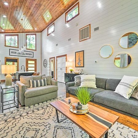 Chic Broken Bow Cabin With Hot Tub And Gas Grill! Exterior foto